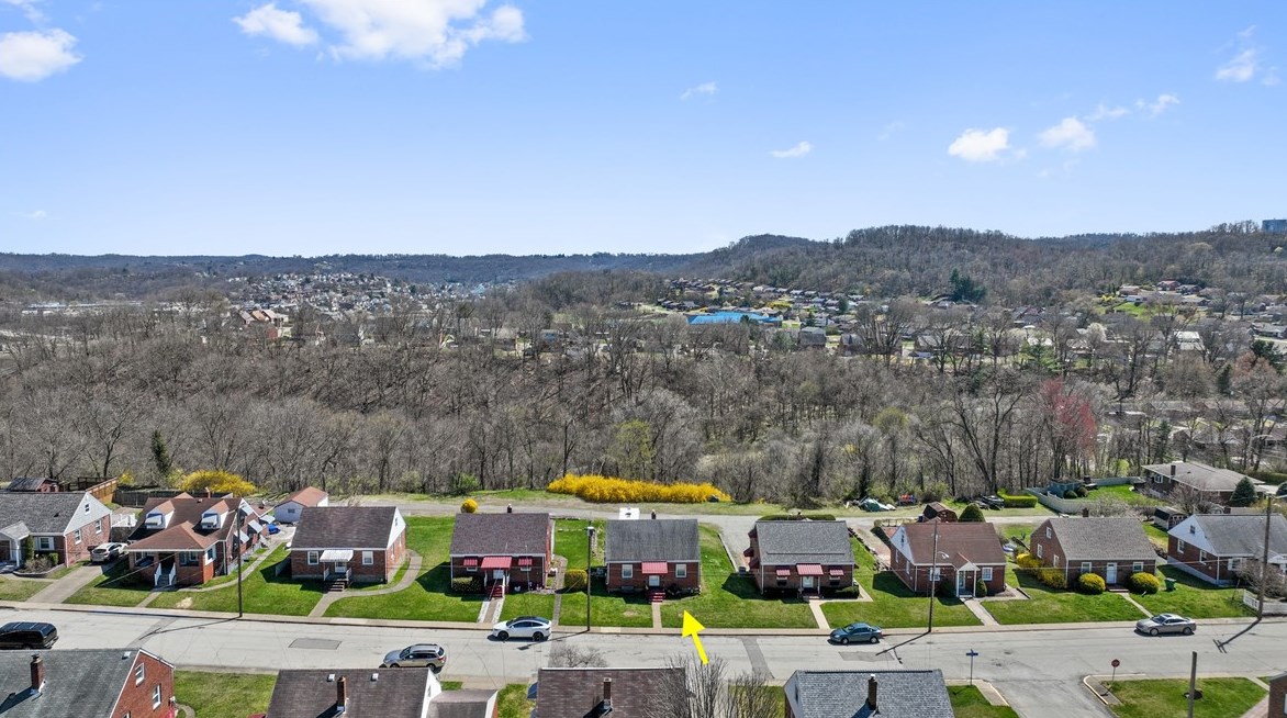 309 Owens Ave, Mckeesport PA  15133-2435 exterior