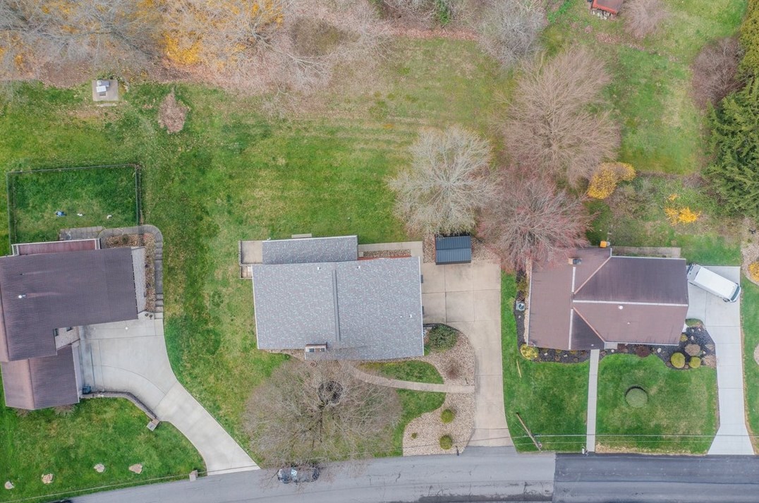 120 Blue Jay Dr, Canonsburg PA  15317-2342 exterior