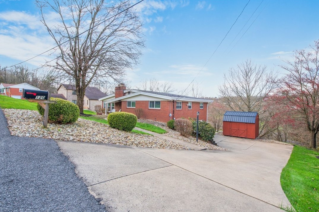 120 Blue Jay Dr, Canonsburg PA  15317-2342 exterior
