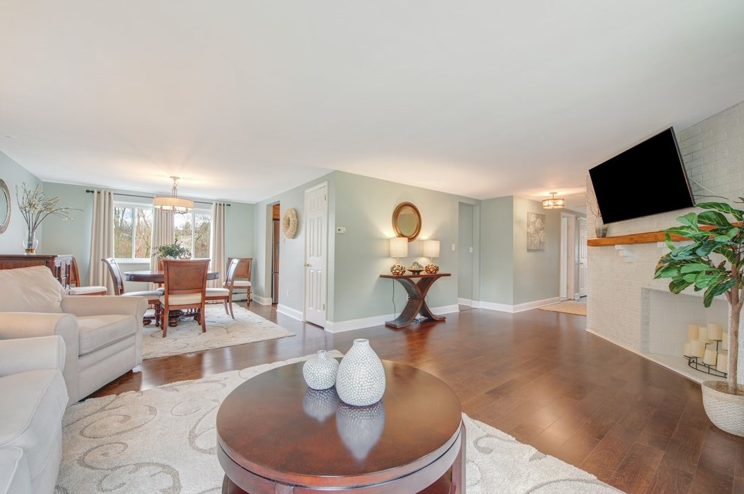 120 Blue Jay Dr, Canonsburg PA  15317-2342 exterior