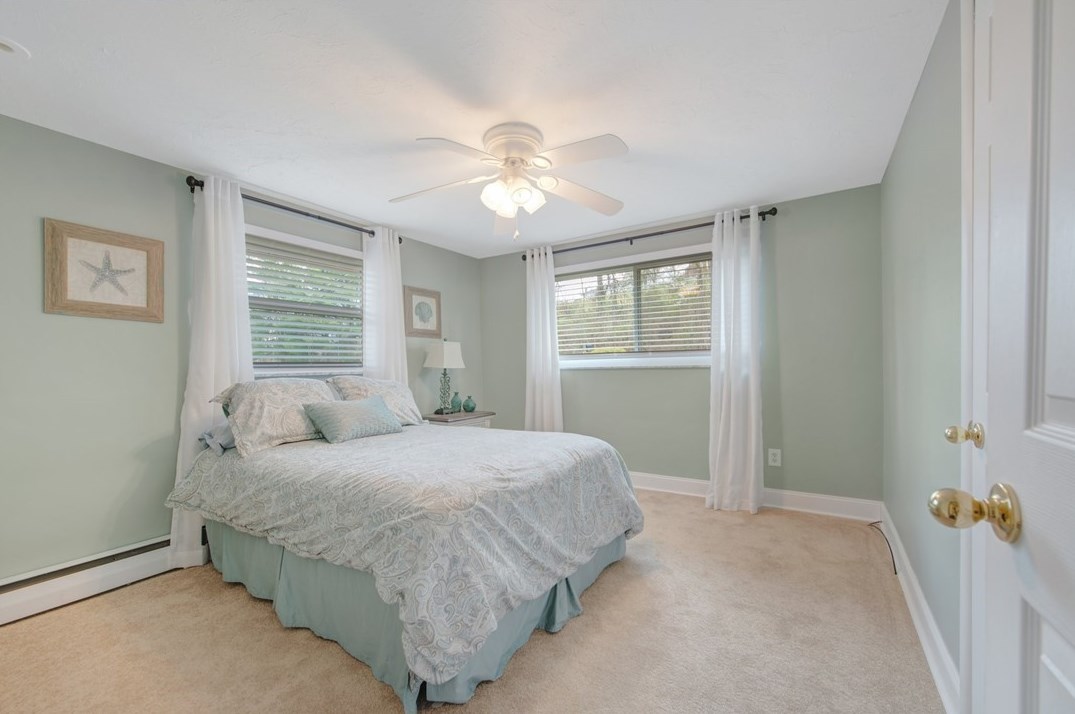 120 Blue Jay Dr, Canonsburg PA  15317-2342 exterior