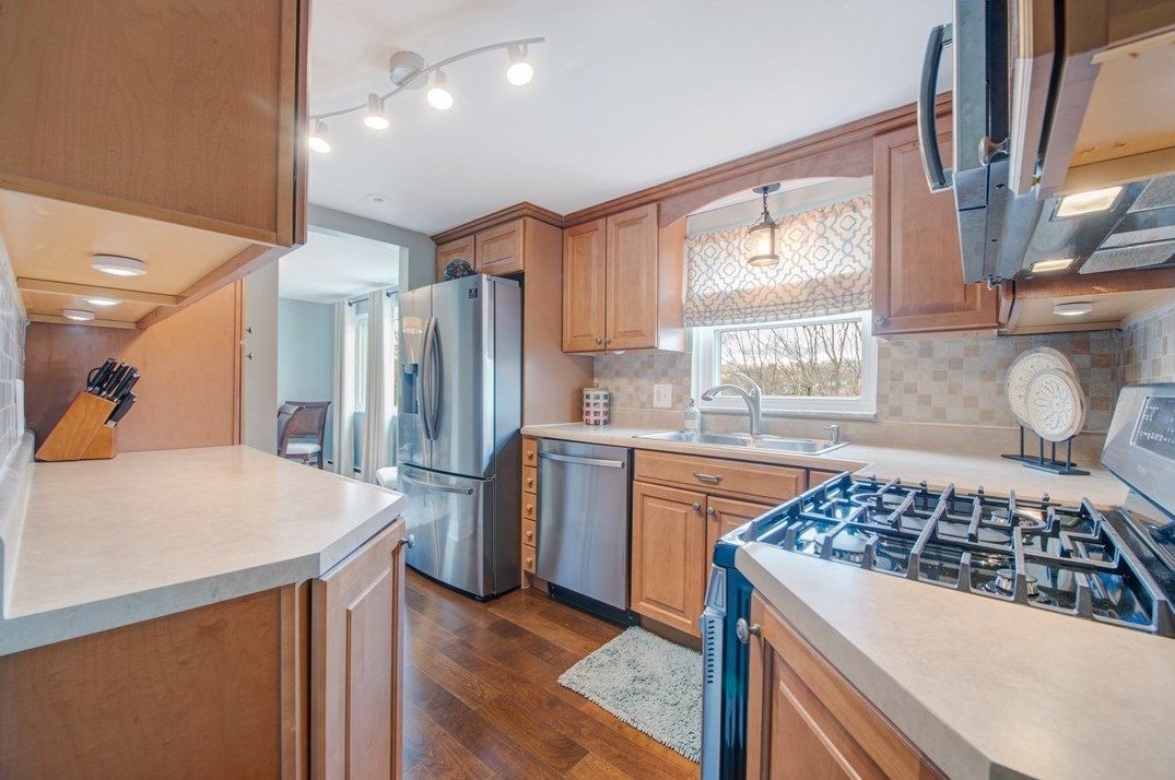 120 Blue Jay Dr, Canonsburg PA  15317-2342 exterior