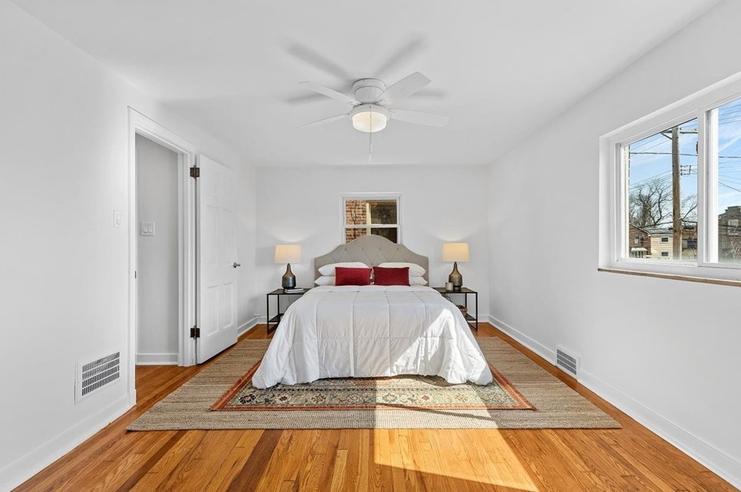 1365 Hawthorne St, Pittsburgh PA 15201-2048 exterior