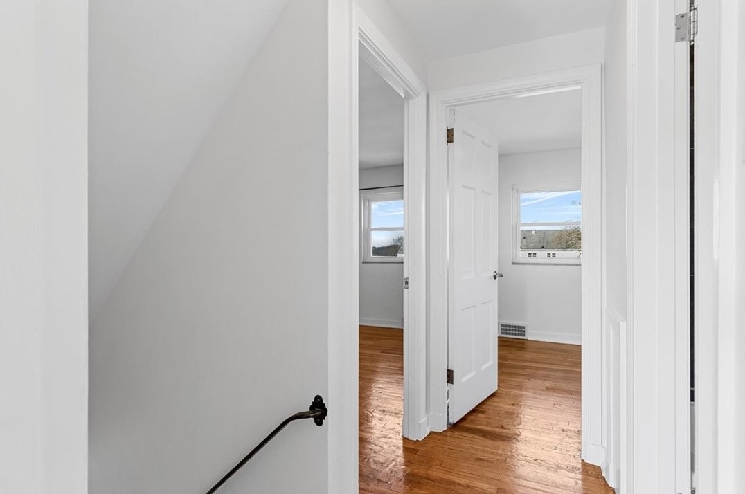 1365 Hawthorne St, Pittsburgh PA 15201-2048 exterior