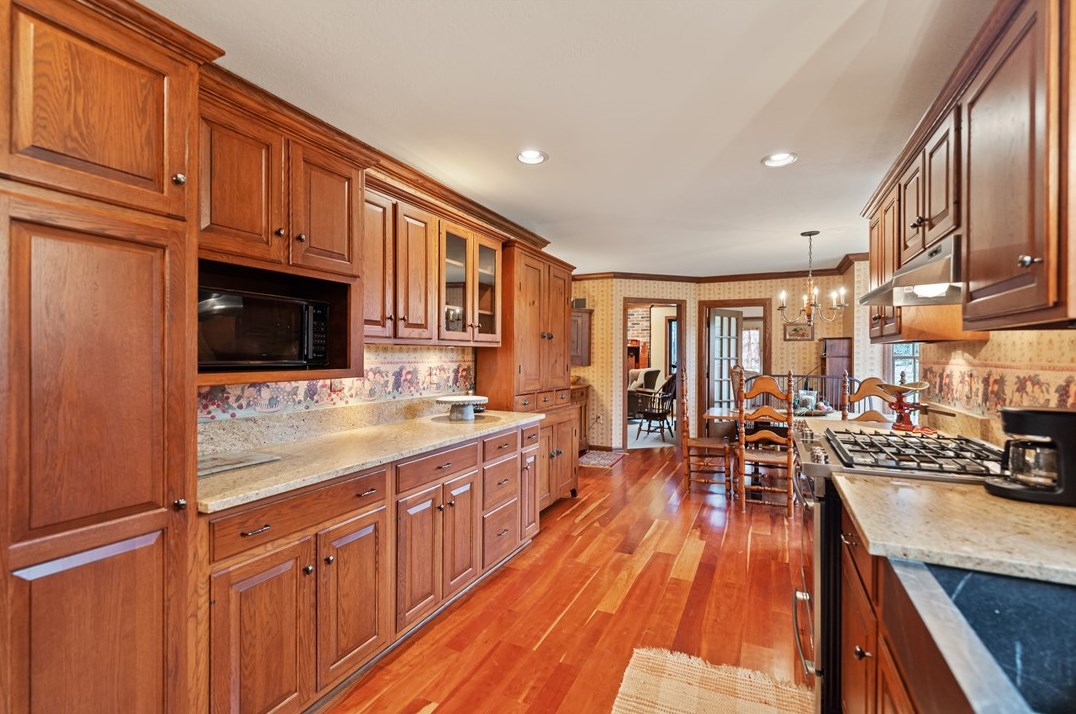 111 Red Brush Trl, Harmony PA  16037-8223 exterior