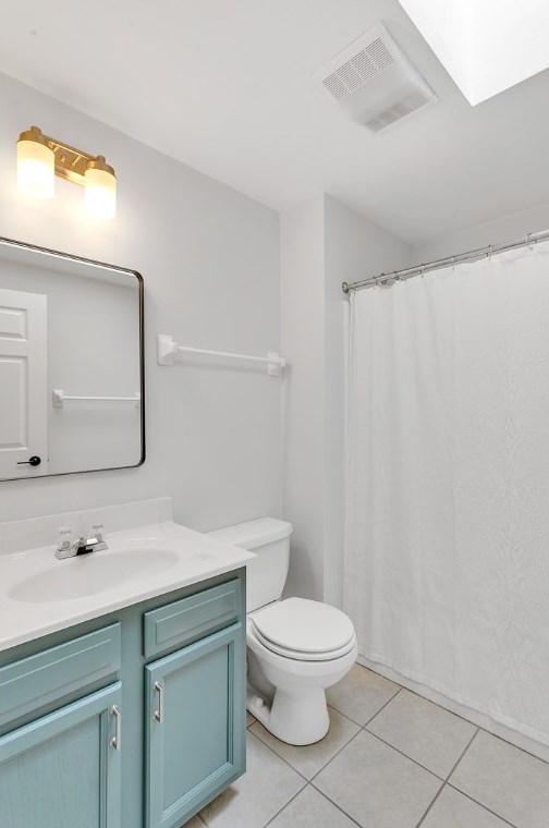 226 Rizzi Dr, North Huntingdon PA 15642-8901 exterior