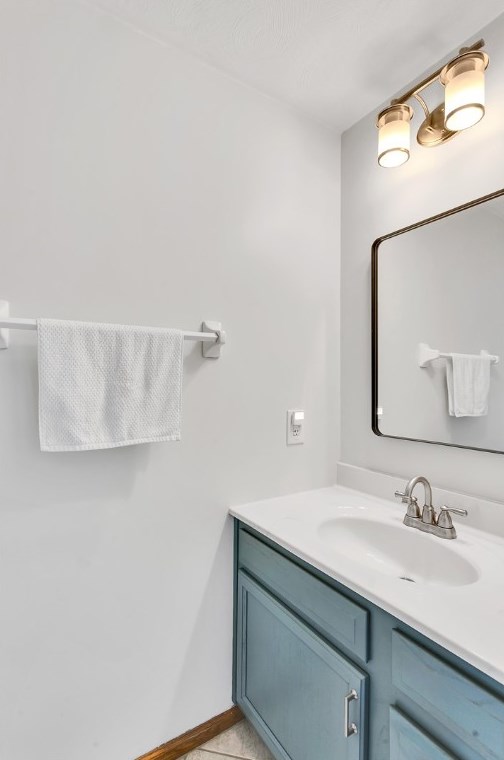 226 Rizzi Dr, North Huntingdon PA 15642-8901 exterior