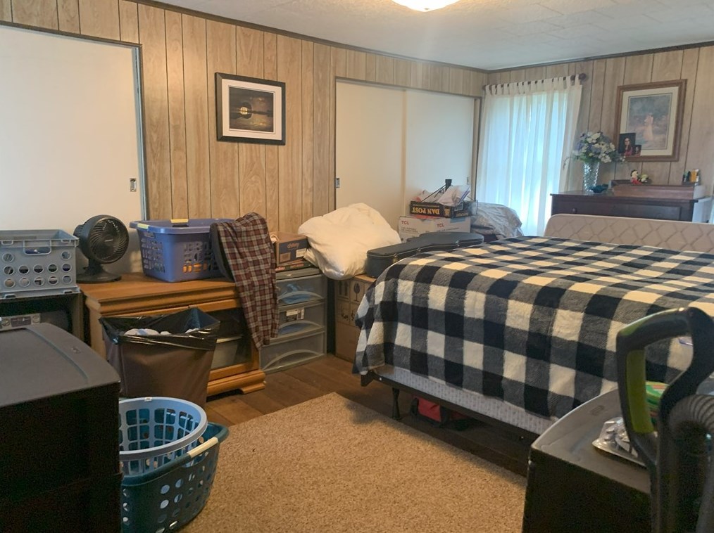 438 Pne St, Hookstown PA 15050-1336 exterior