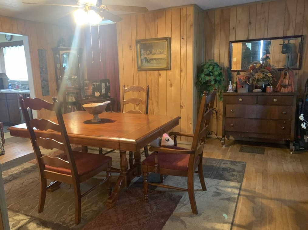 438 Pne St, Hookstown PA 15050-1336 exterior