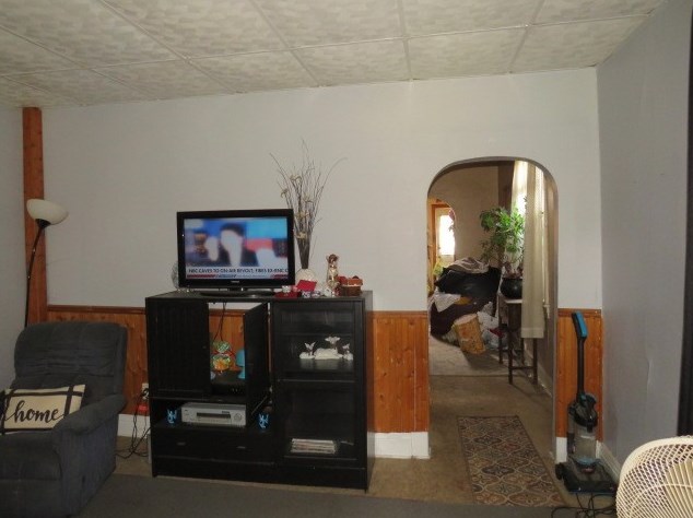 716 5 St, Beaver Falls PA 15010-2972 exterior