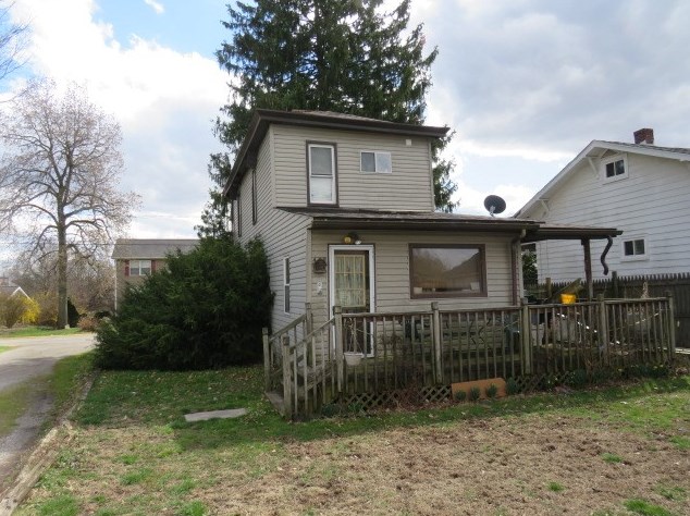 716 5 St, Beaver Falls PA 15010-2972 exterior