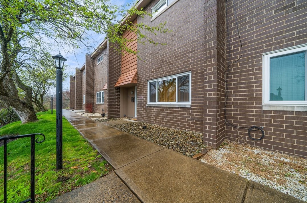 128 Rivermont Ct, Cheswick PA  15024-1024 exterior