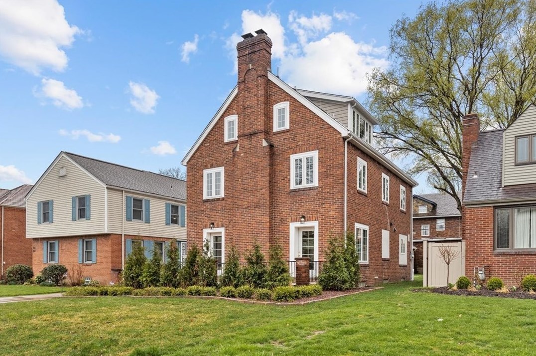 7032 Meade Pl, Pittsburgh PA 15208-2428 exterior