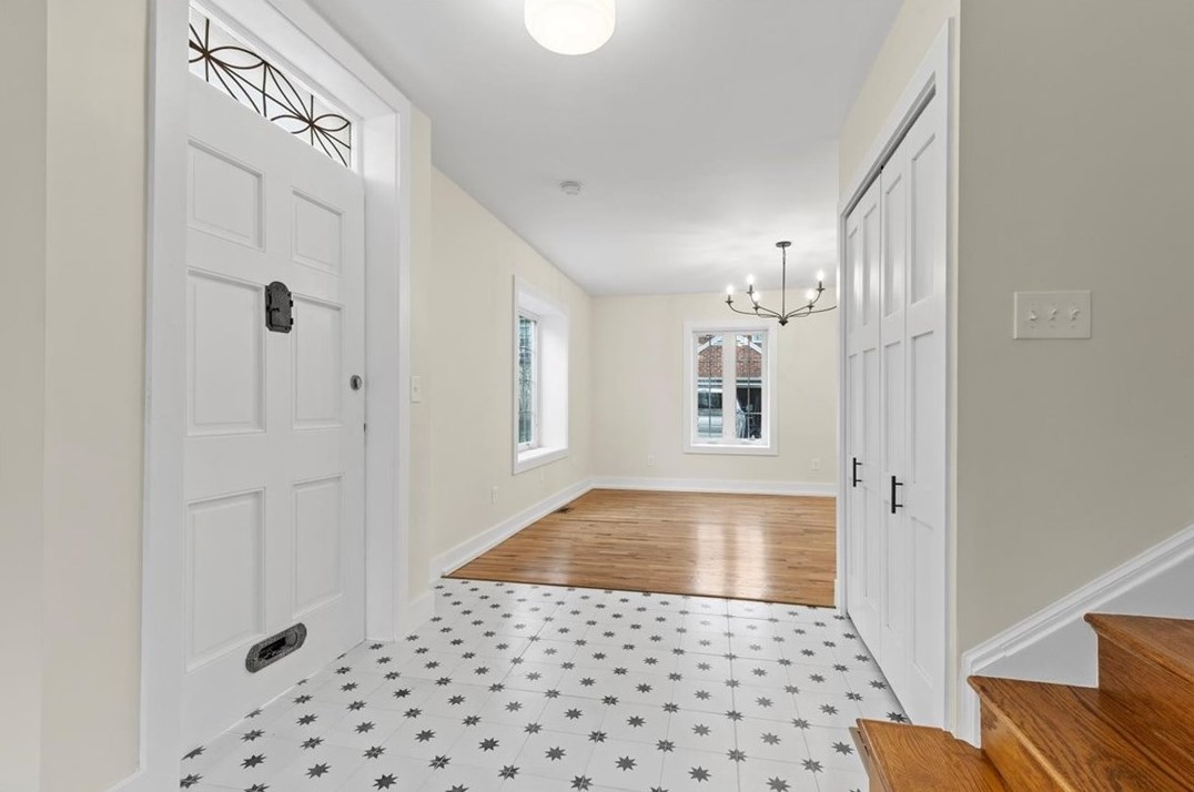 7032 Meade Pl, Pittsburgh PA  15208-2429 exterior