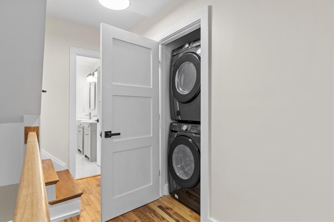 7032 Meade Pl, Pittsburgh PA 15208-2428 exterior