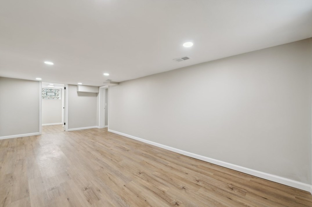 410 Locust St, West Newton PA  15089-1015 exterior