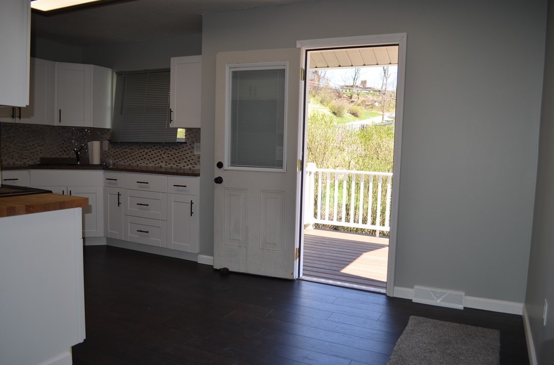 152 Wills Rd, New Kensington PA  15068-5243 exterior