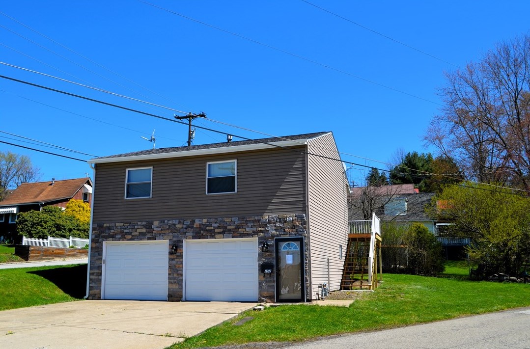 152 Wills Rd, New Kensington PA  15068-5242 exterior