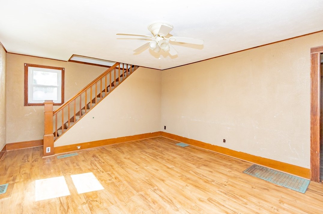 1134 Overlook Dr, Vandergrift PA  15690-6131 exterior