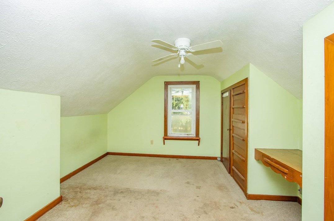 1134 Overlook Dr, Vandergrift PA  15690-6131 exterior