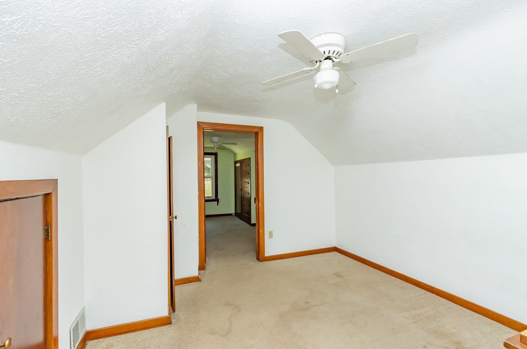 1134 Overlook Dr, Vandergrift PA  15690-6131 exterior