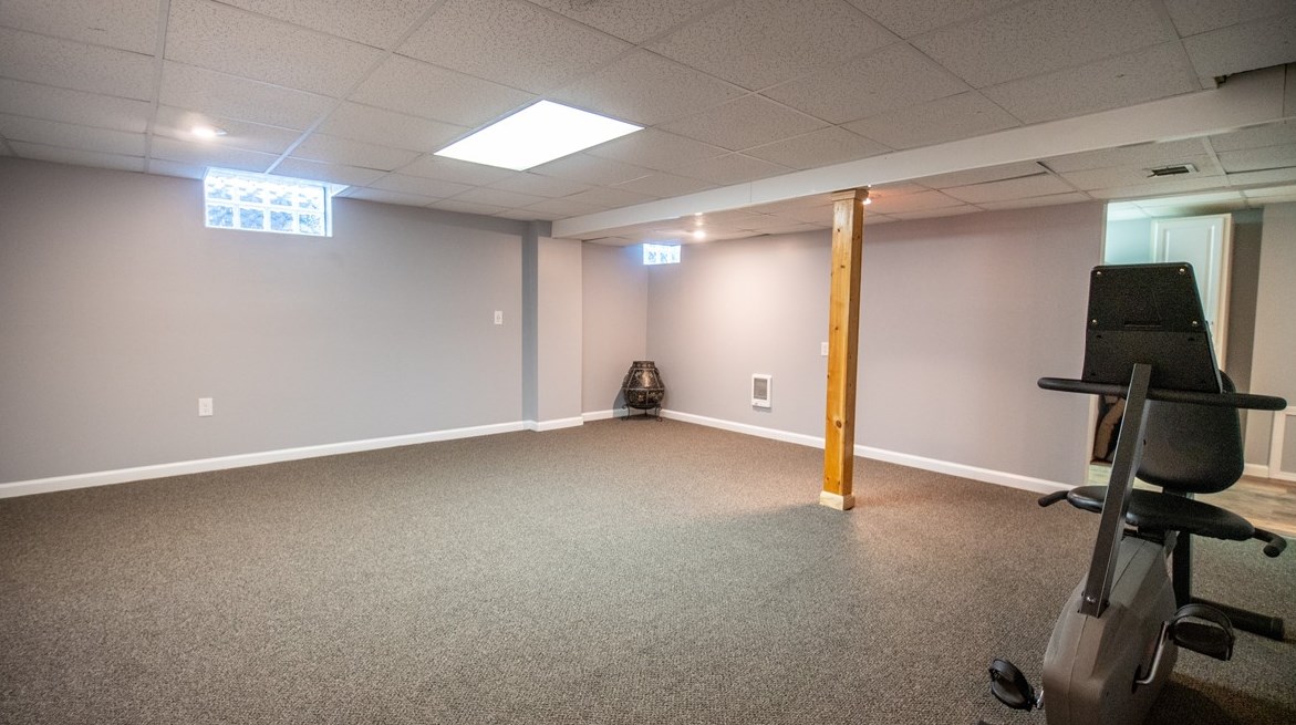 207 Headland Rd, Butler PA  16002-9124 exterior