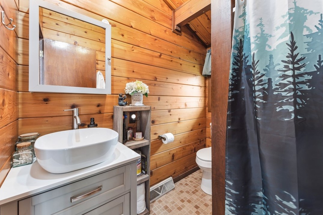 647 Bells Mills Rd, West Newton PA  15089-1842 exterior