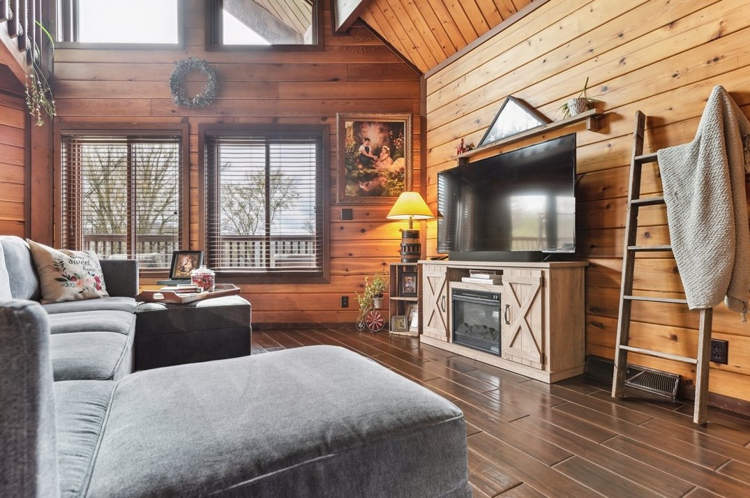 647 Bells Mills Rd, West Newton PA  15089-1842 exterior