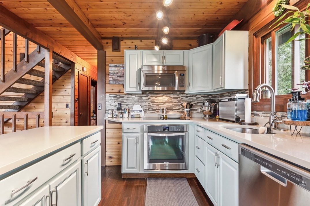 647 Bells Mills Rd, West Newton PA  15089-1842 exterior