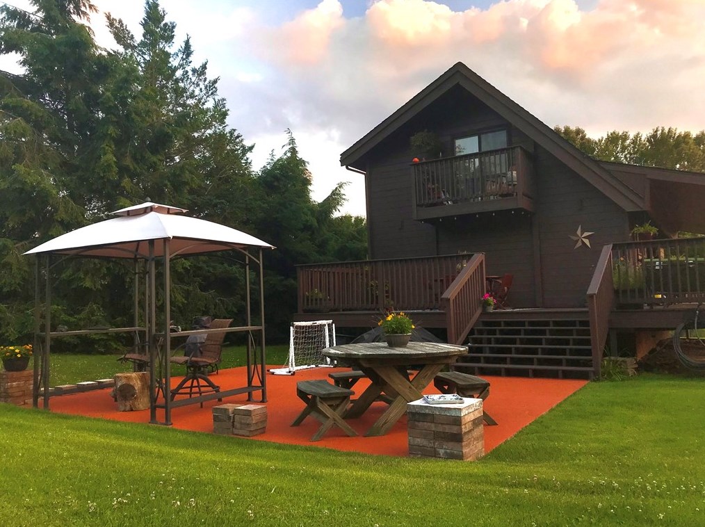 647 Bells Mills Rd, West Newton PA  15089-1842 exterior