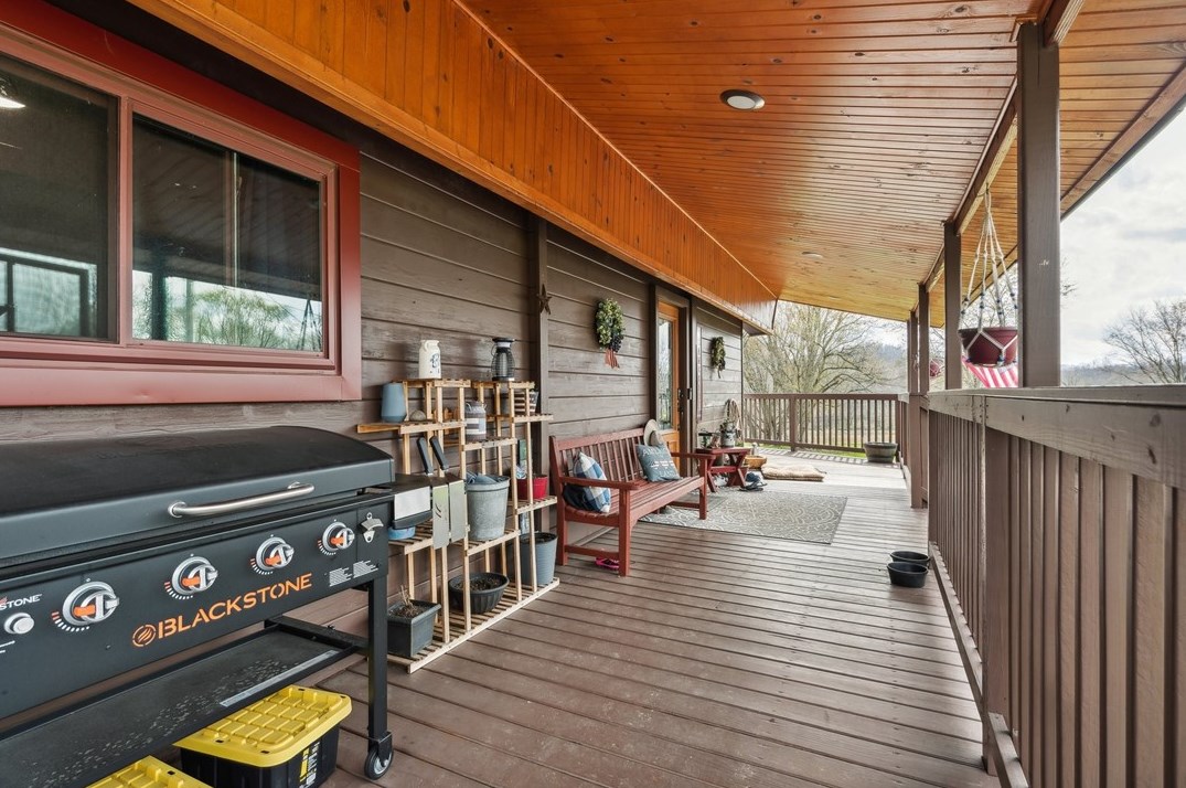 647 Bells Mills Rd, West Newton PA  15089-1842 exterior