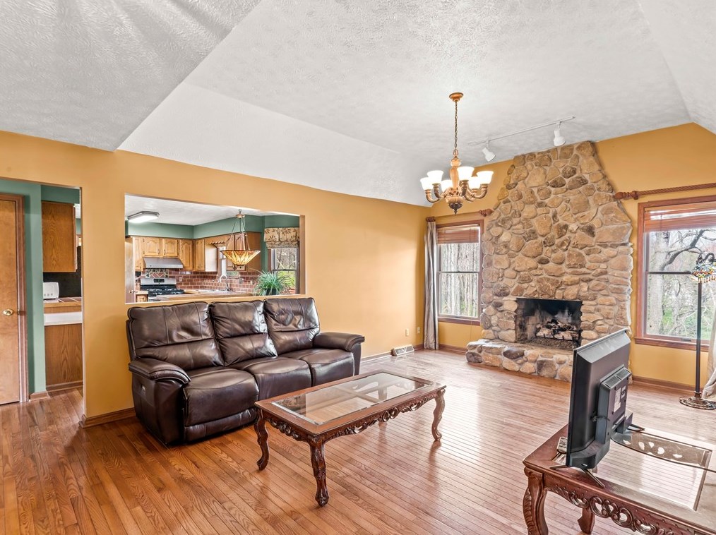 118 Holland Dr, Butler PA  16002-7564 exterior