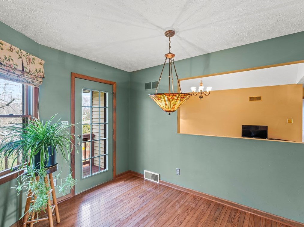 118 Holland Dr, Butler PA  16002-7564 exterior
