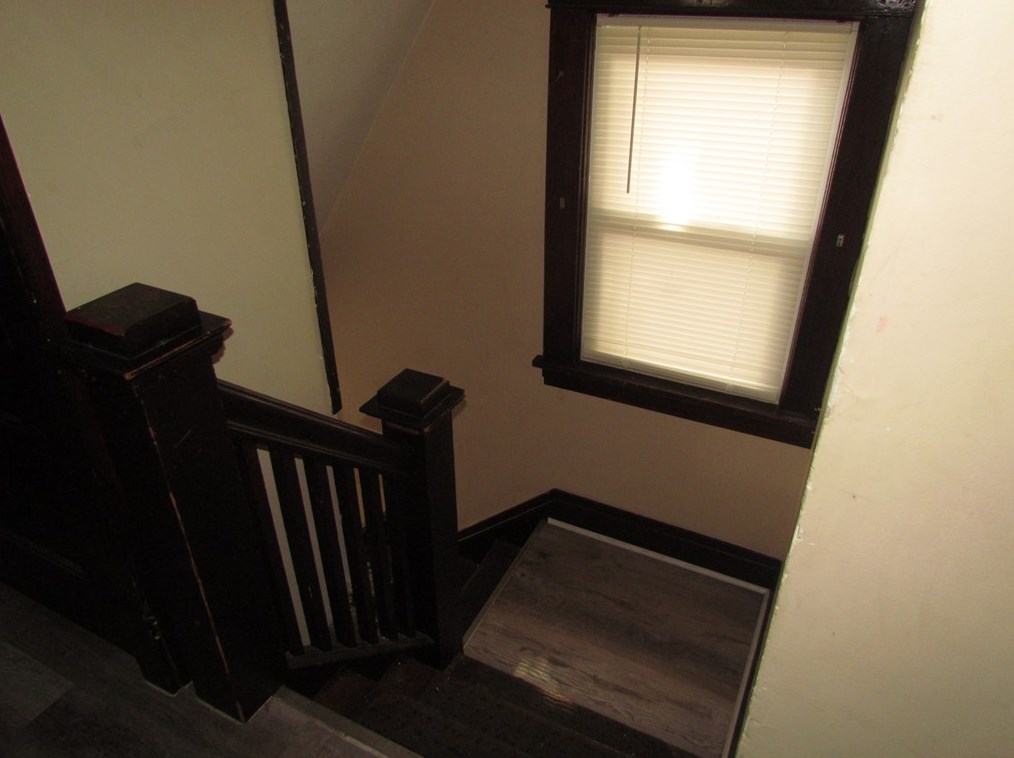 410 Cedar Ave, Hermitage PA  16146-2612 exterior