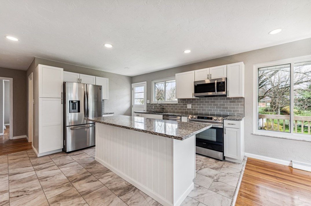 729 Brookview Dr, Greensburg PA  15601-1420 exterior