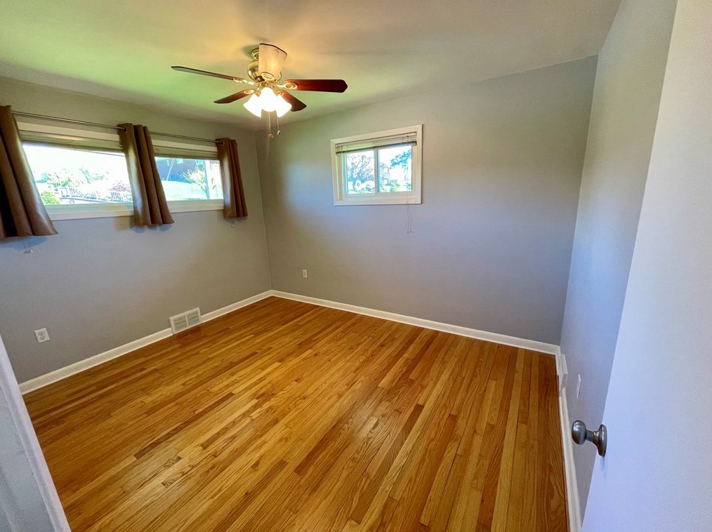 1253 Scenic Dr, Latrobe PA  15650-2735 exterior