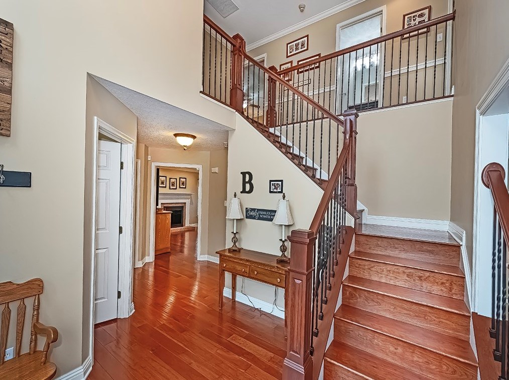 274 Sunrise Dr, Leechburg, PA 15656
