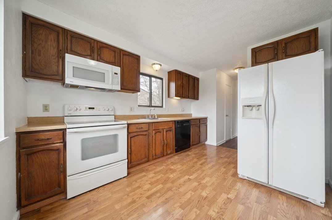 190 Sugar Maple Cir, Washington PA  15301-8319 exterior