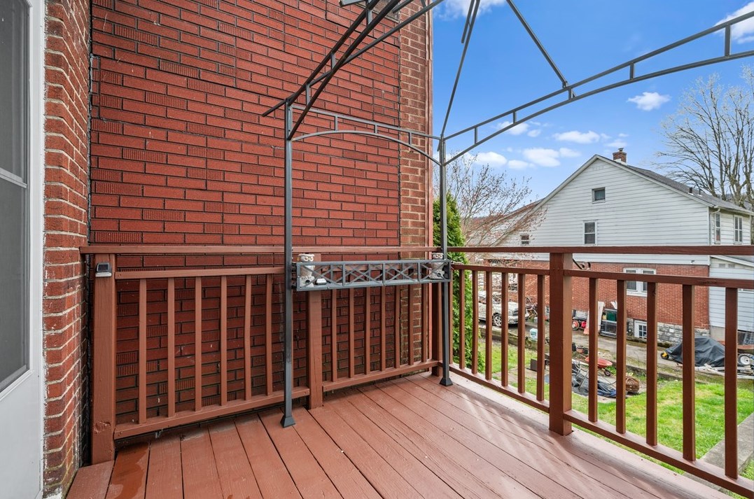 109 Cavitt Ave, Trafford PA 15085-1064 exterior