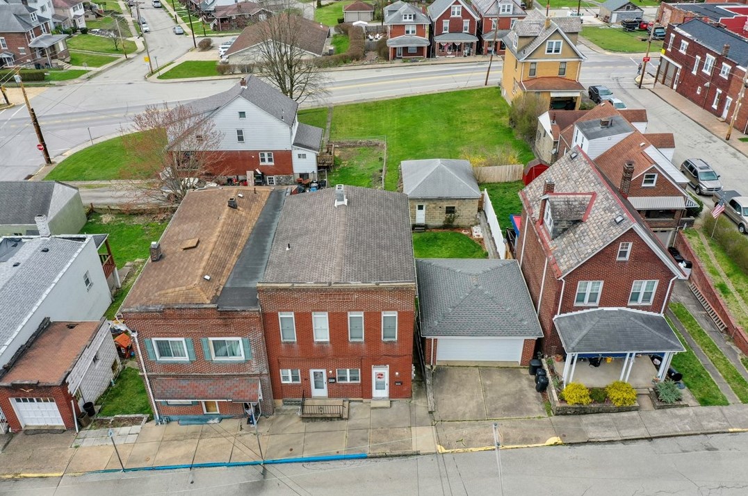 109 Cavitt Ave, Trafford PA 15085-1064 exterior