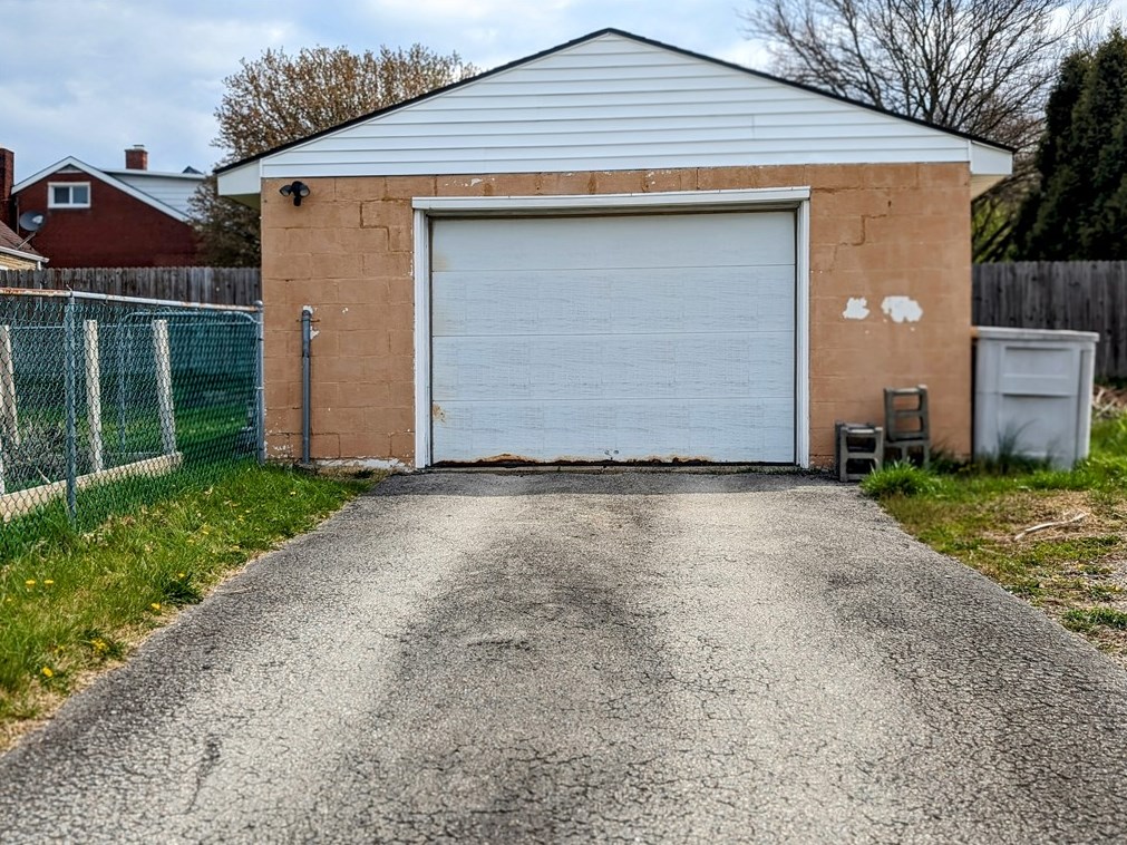 703 Depot St, Latrobe PA  15650-1620 exterior
