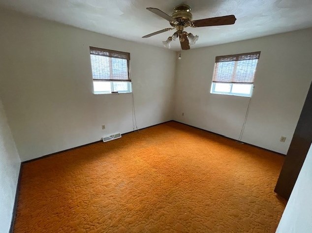 423 Springwood Dr, Verona PA  15147-2623 exterior