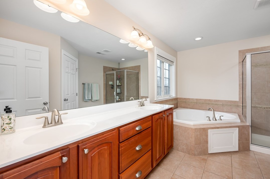 1412 Mystic Valley Dr, Sewickley PA  15143-8873 exterior