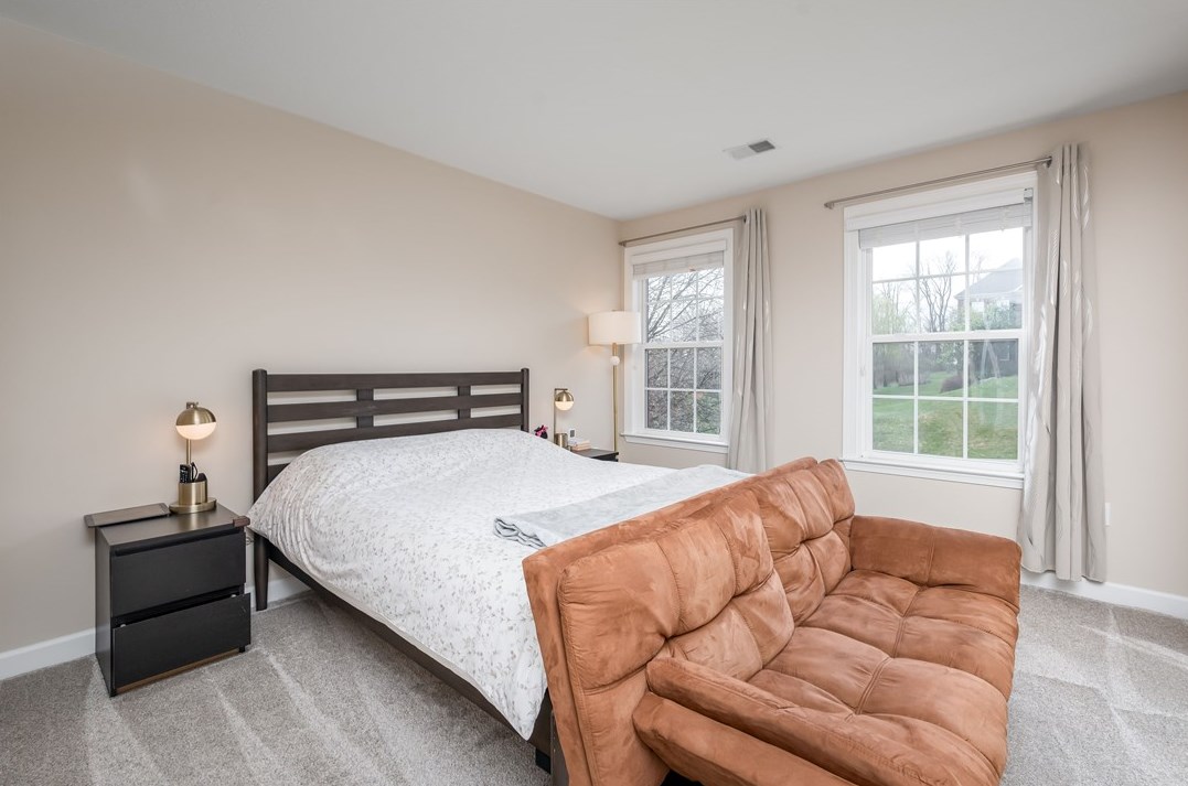 1412 Mystic Valley Dr, Sewickley PA  15143-8873 exterior