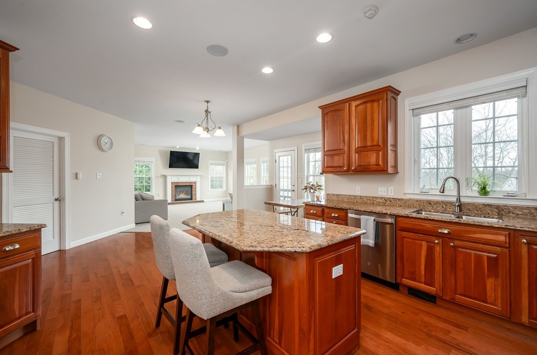 1412 Mystic Valley Dr, Sewickley PA  15143-8873 exterior