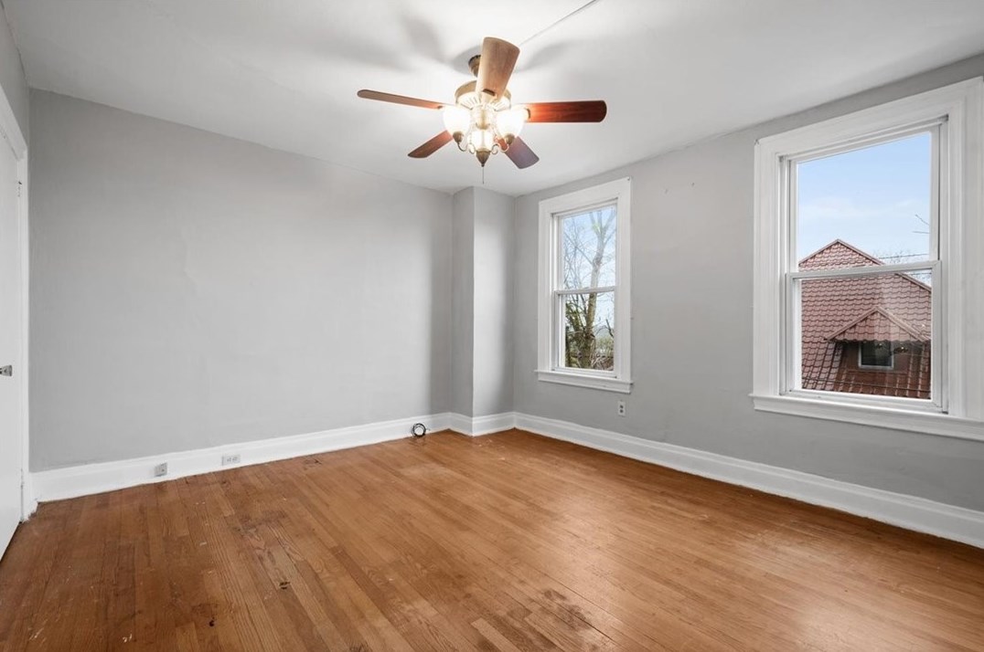 401 Harris Ave, Pittsburgh PA  15205-3226 exterior