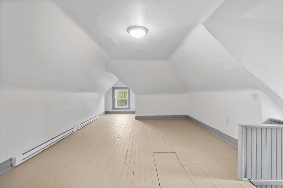 401 Harris Ave, Pittsburgh PA  15205-3226 exterior