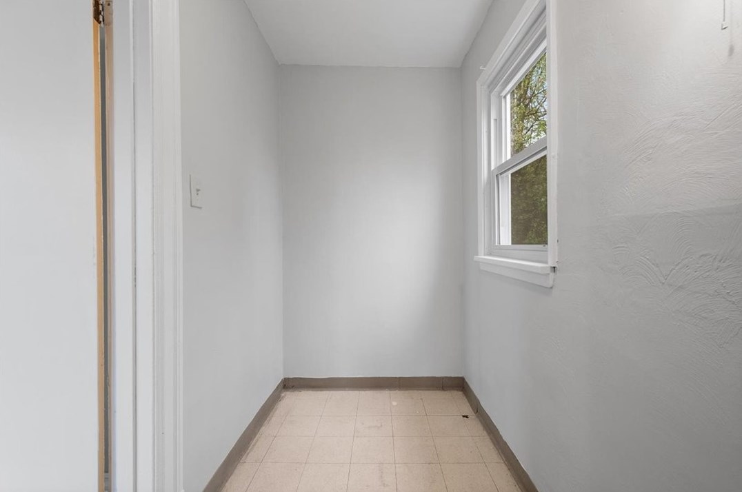 401 Harris Ave, Pittsburgh PA  15205-3226 exterior