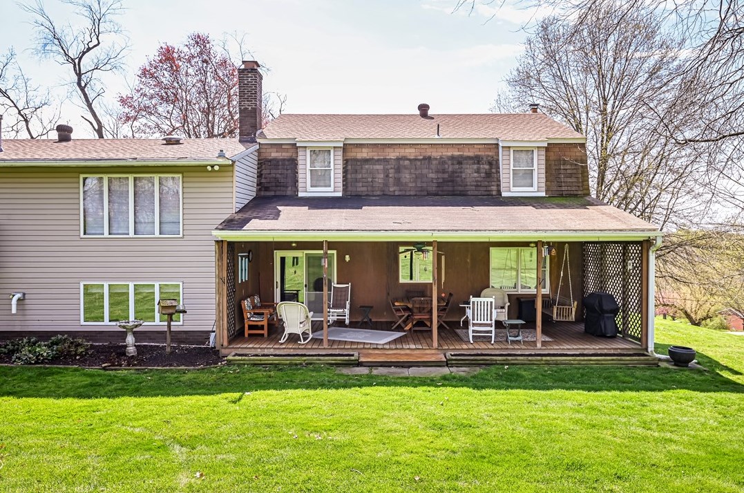 361 Middletown Rd, New Stanton, PA 15672