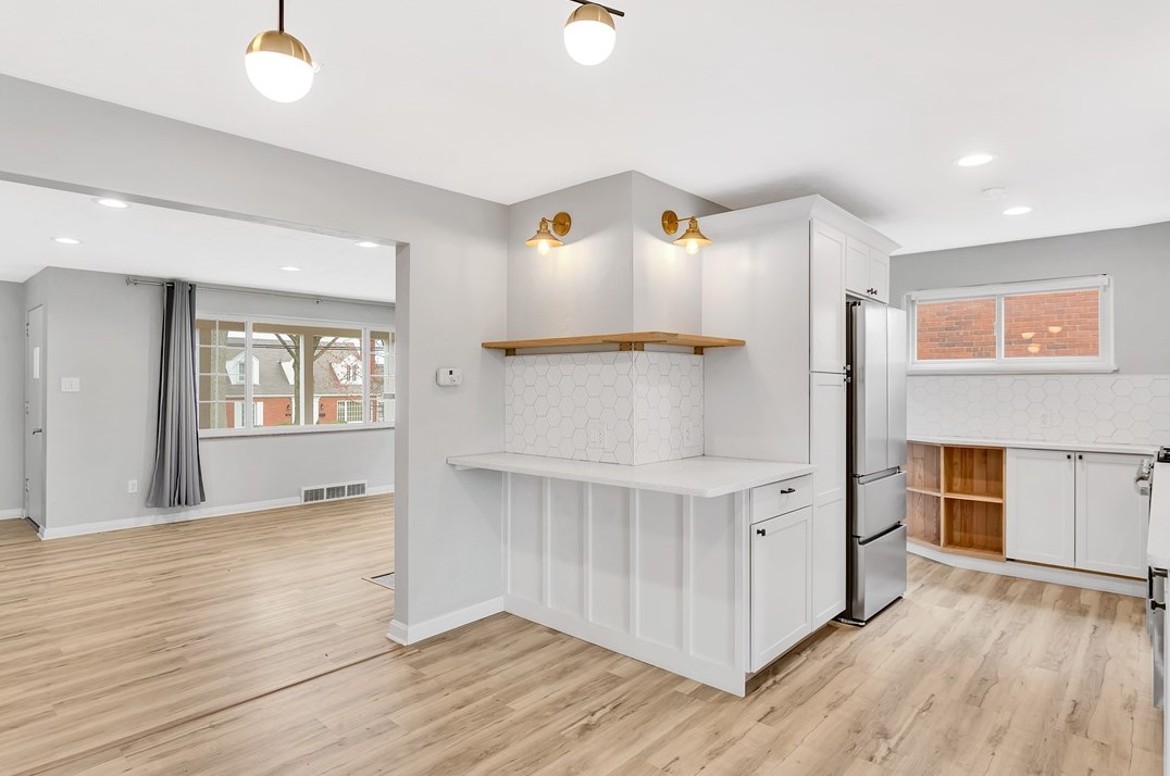 406 Smt Dr, Pittsburgh PA 15238-2921 exterior